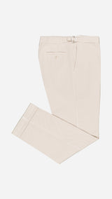 Le pantalon Casimir en coton et cachemire beige clair - vue plié - de la Maison Gabriel Paris