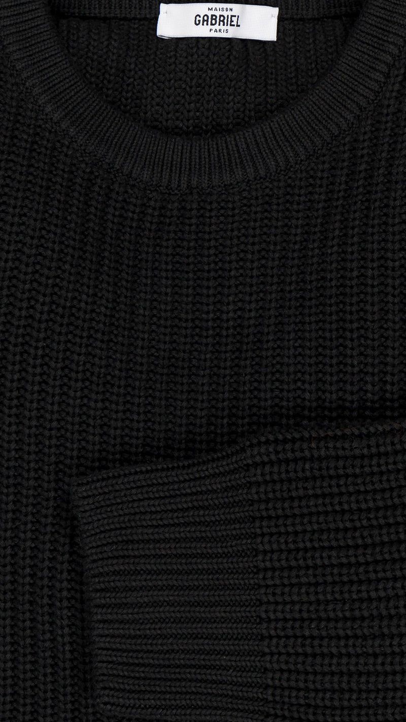 Zoom tissu du pull Jean-Paul en côtes anglaises col rond coloris noir de la Maison Gabriel Paris