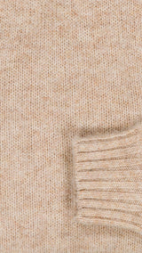 Zoom tissu du pull Victor en shetland col roulé coloris greige - collection Automne-Hiver 2024 - de la Maison Gabriel Paris